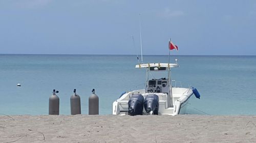 scuba diving boat and dive boat on grand anse grenada