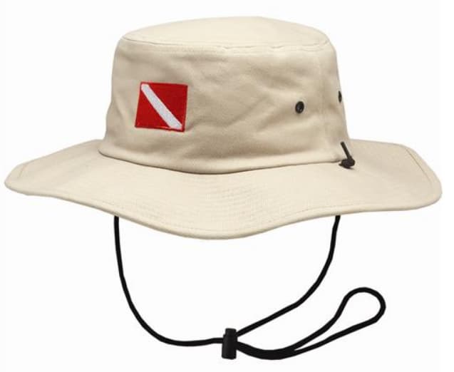 whale kissing keychains