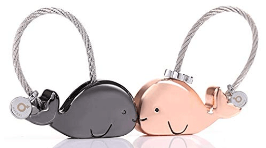 whale kissing keychains