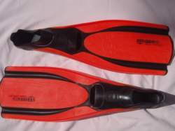 diving scuba fin fins types smiles